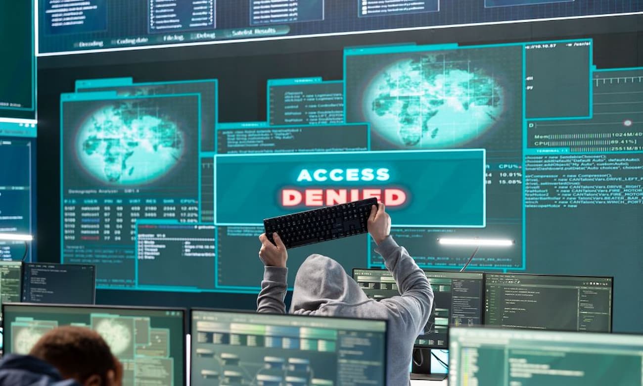 Team of hackers struggling to break into databases